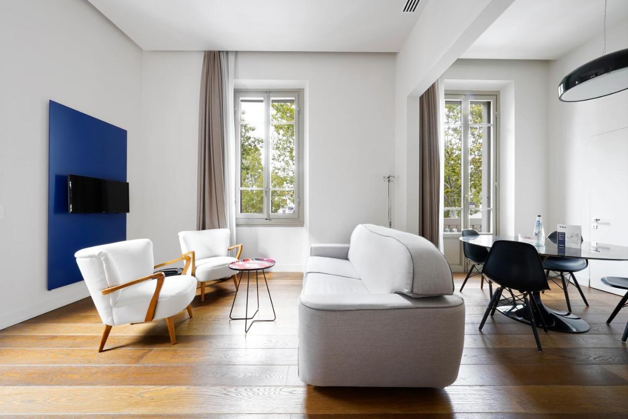 Apartamento grande de 1 dormitorio con terraza y sofá cama