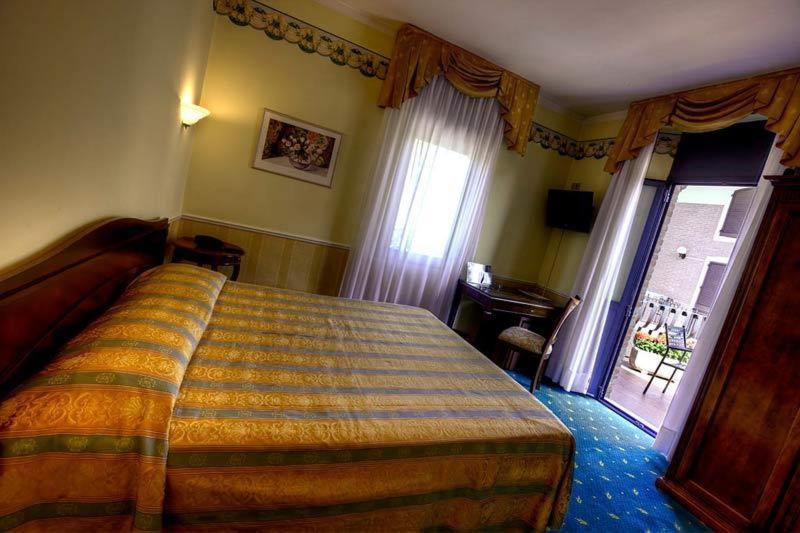 Single Room,1580584889:JPEG