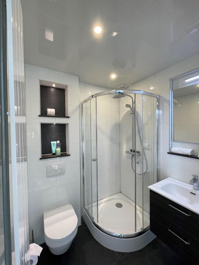 Deluxe Double Room with Shower,1529373703:JPEG