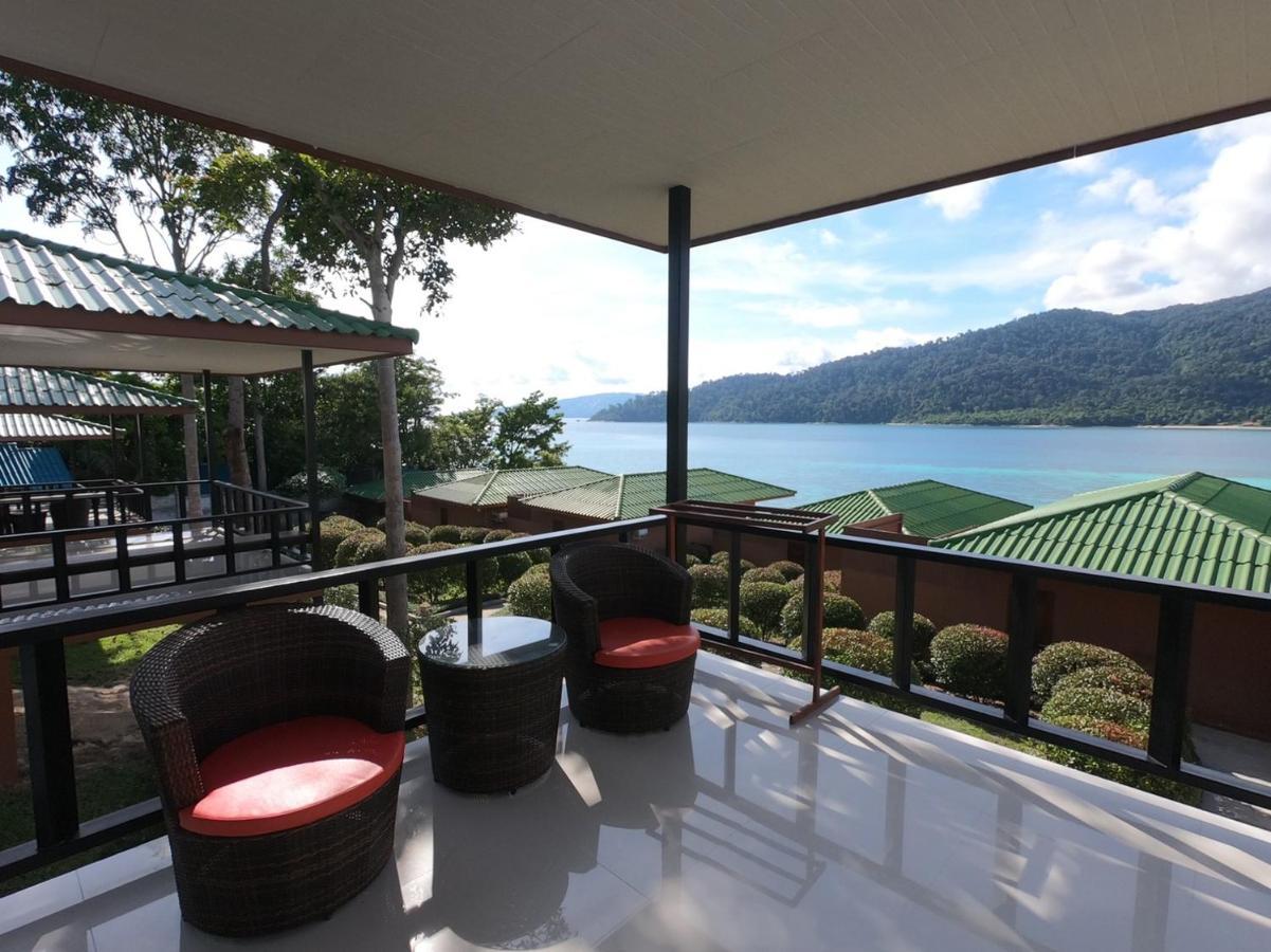 Deluxe Double Room with Balcony and Sea View,1270132708:JPEG