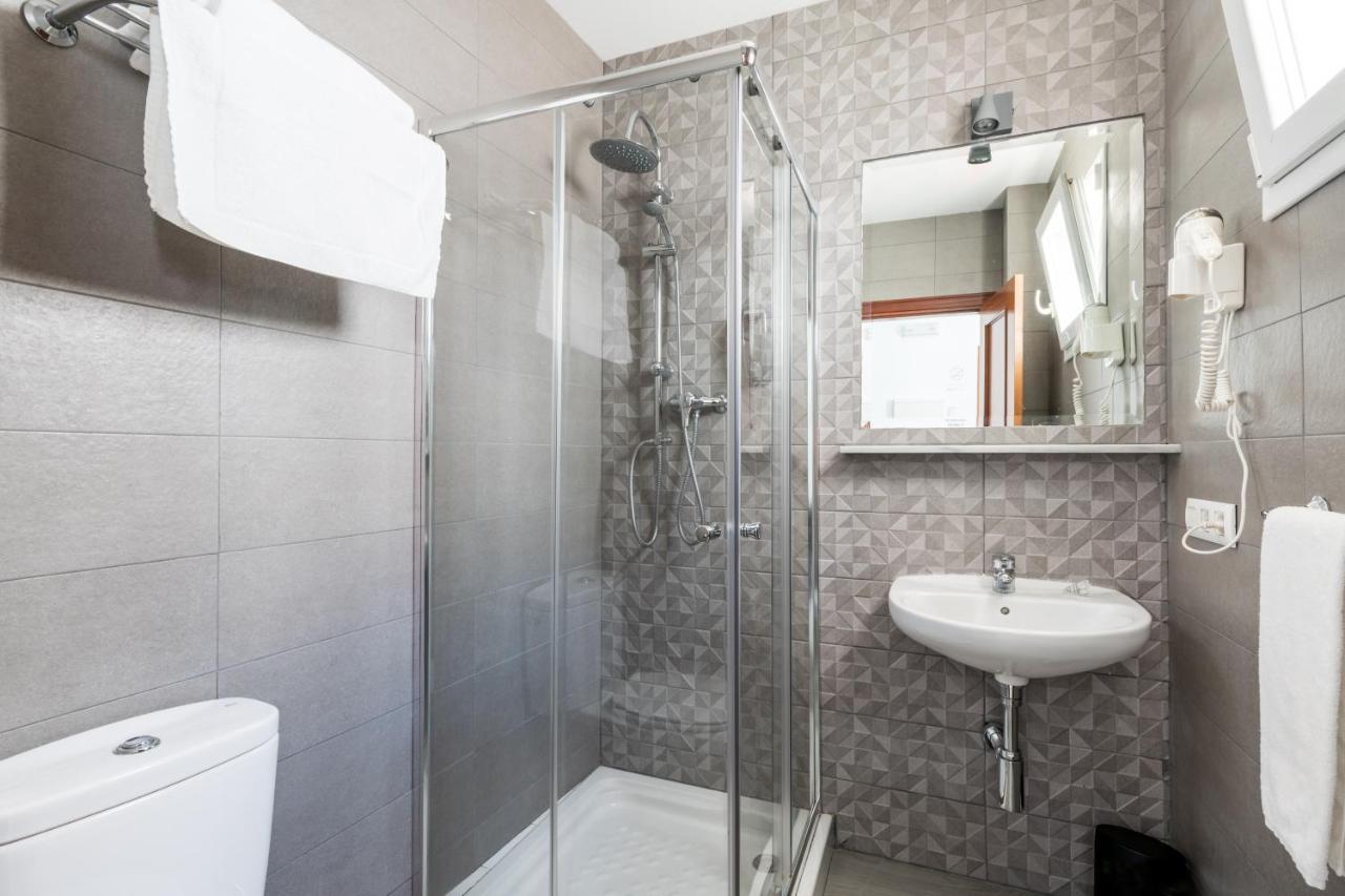 Classic Single Room