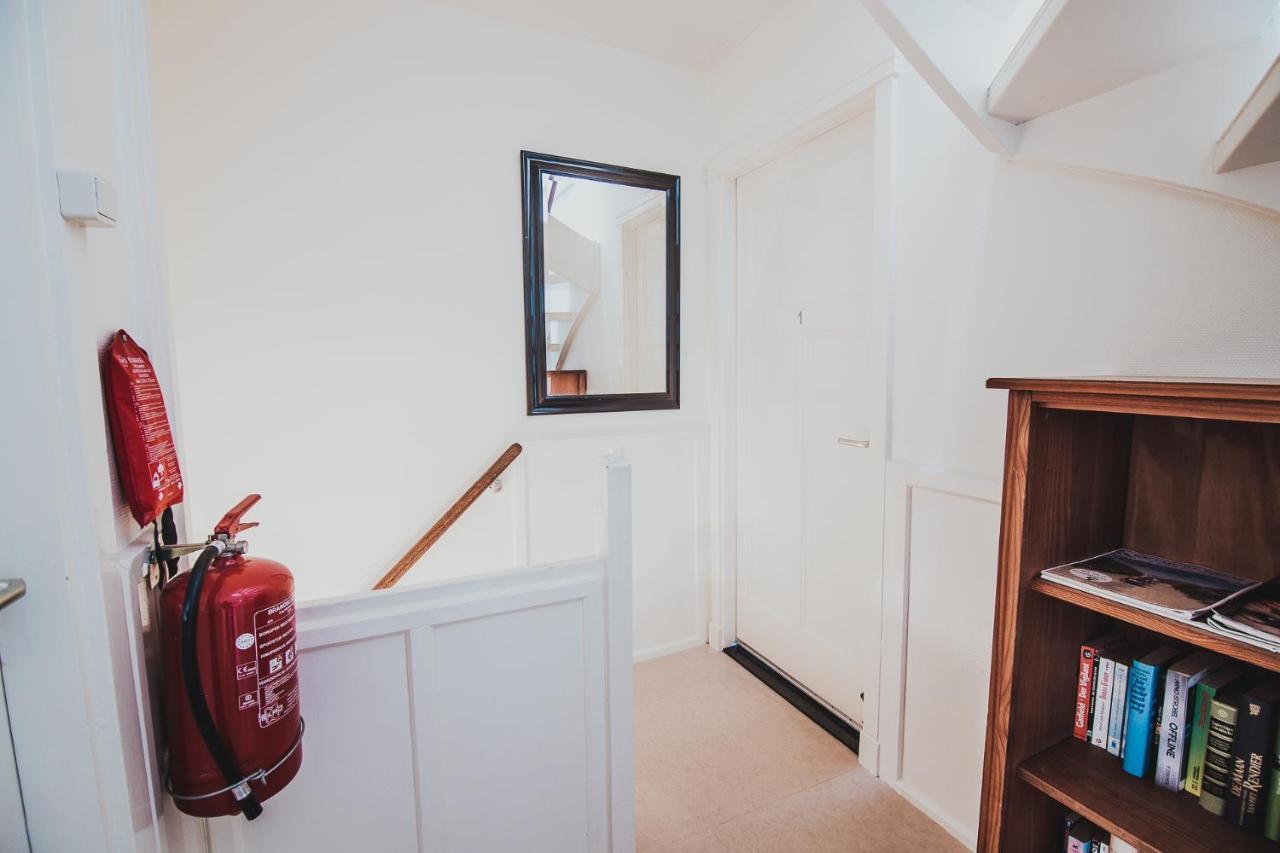 Budget Twin Room,1305753091:JPEG
