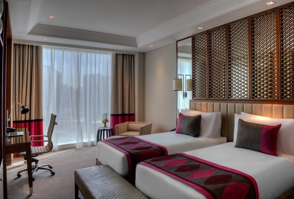 Luxury Twin Room with City View - Staycation Offer - 50% discount on F&B, spa & laundry, early check-in & late check-out