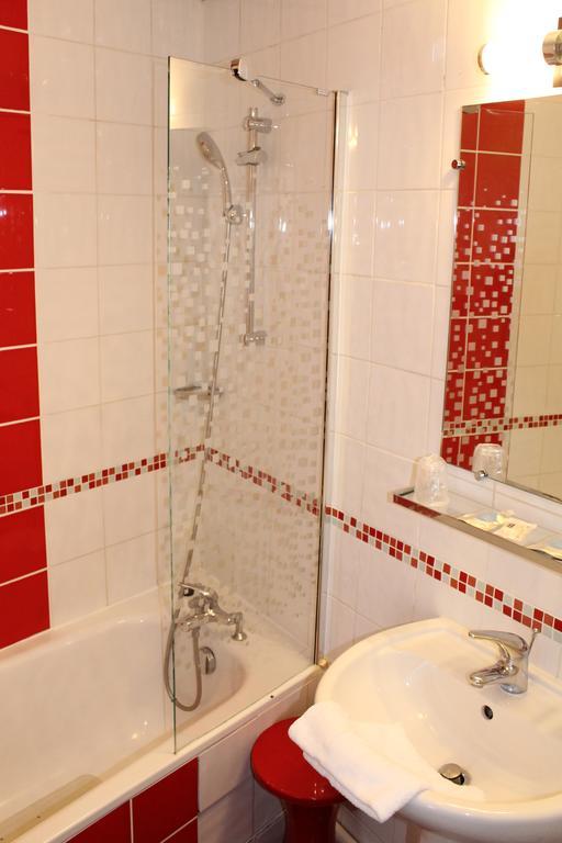 Quarto Duplo