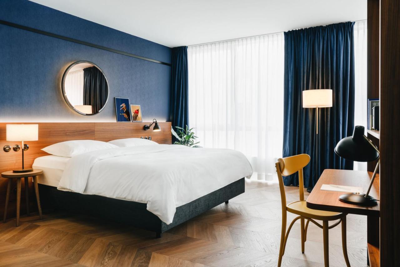 Large Double Room,1176427681:JPEG