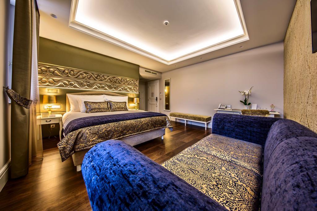 Quarto Executivo com Cama de Casal