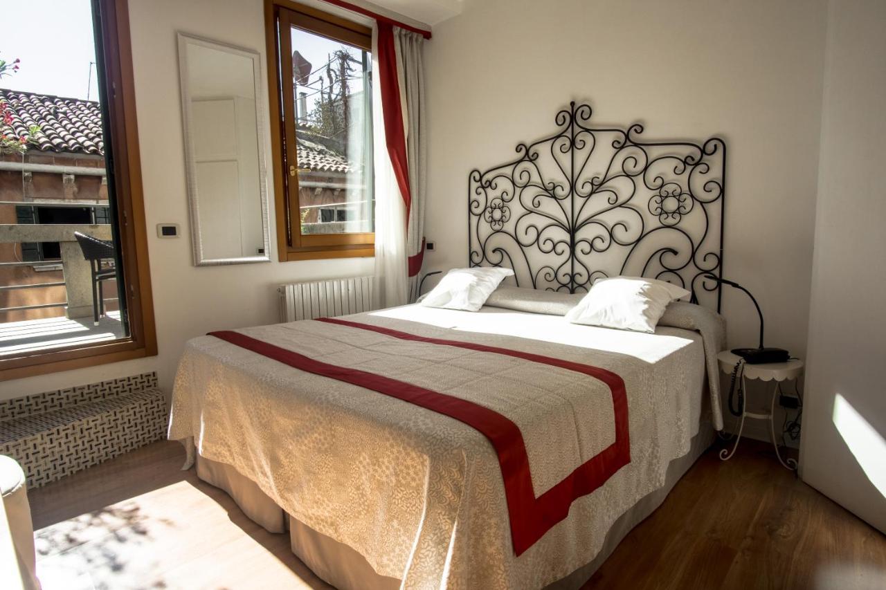 Double Room Balcony,1187909158:JPEG