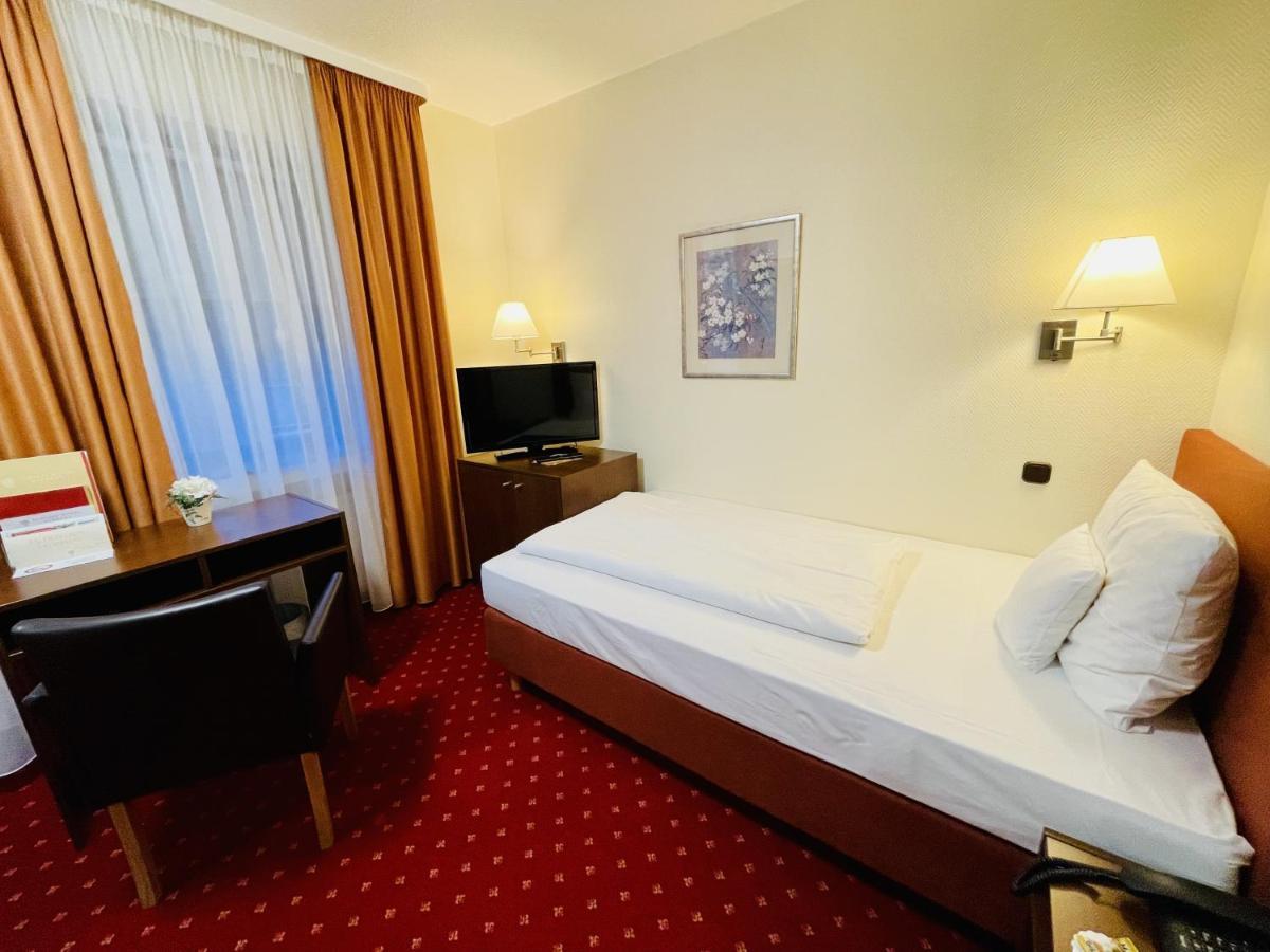 Standard Single Room,1185940198:JPEG