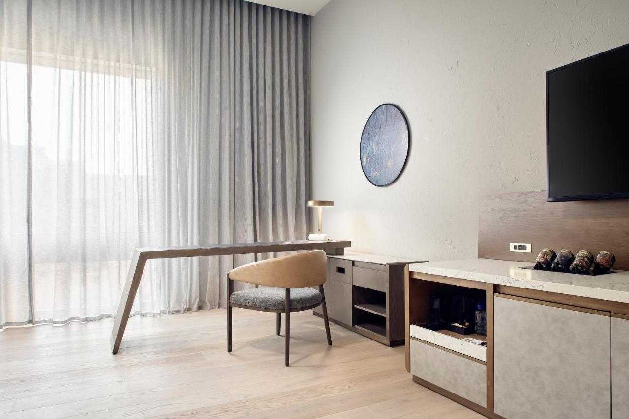 Suite Junior Lit King-Size avec Accès au Salon Exécutif