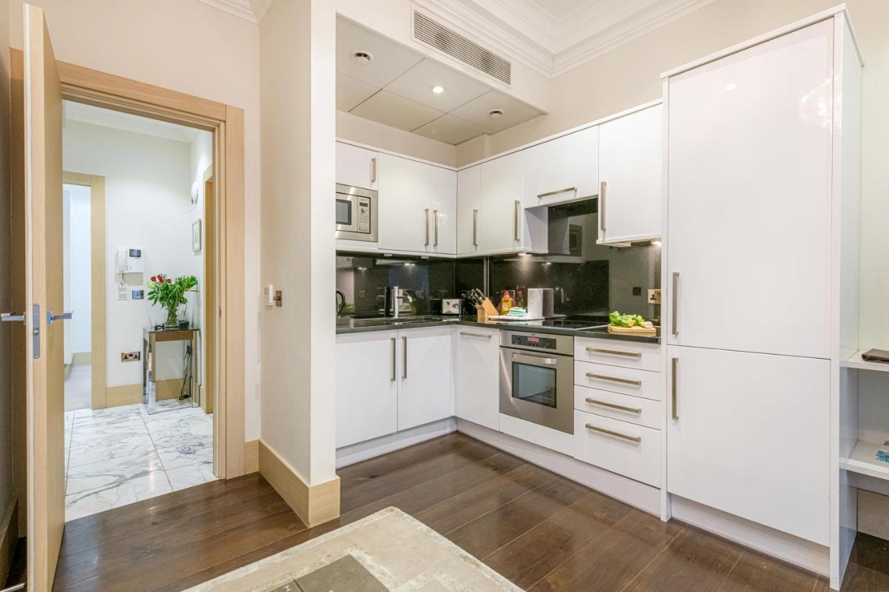 Superior One-Bedroom Apartment