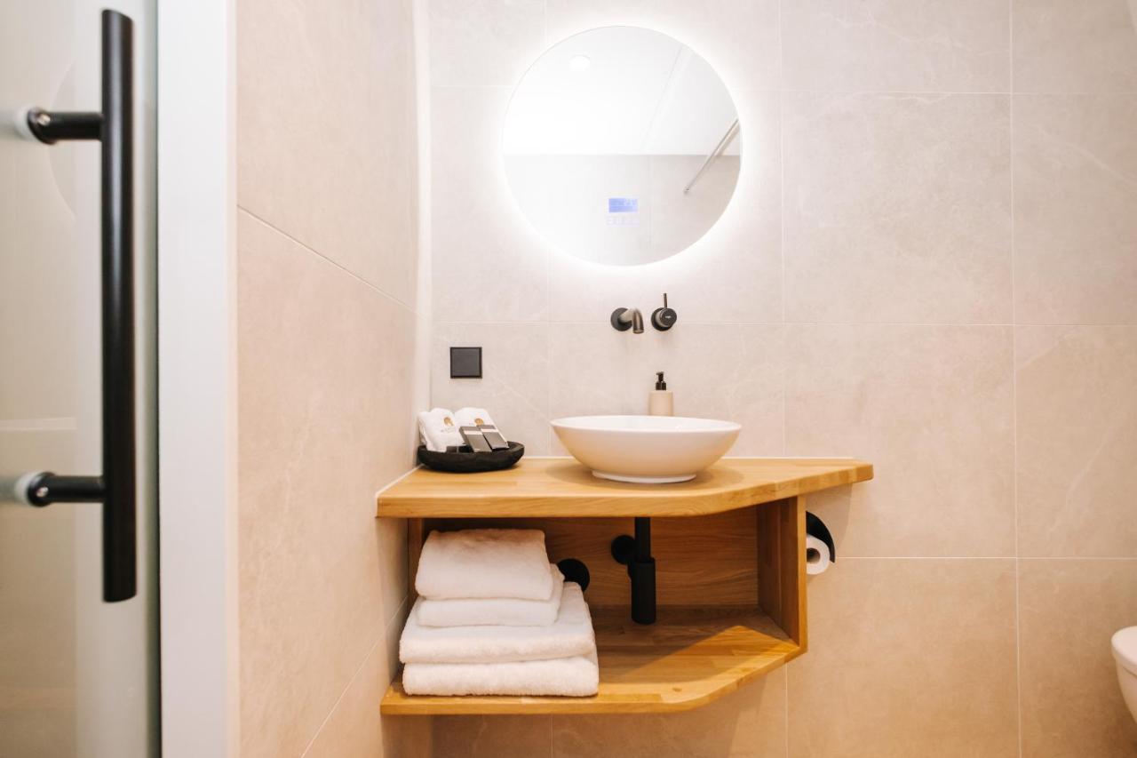 Suite with Terrace,1195077091:JPEG