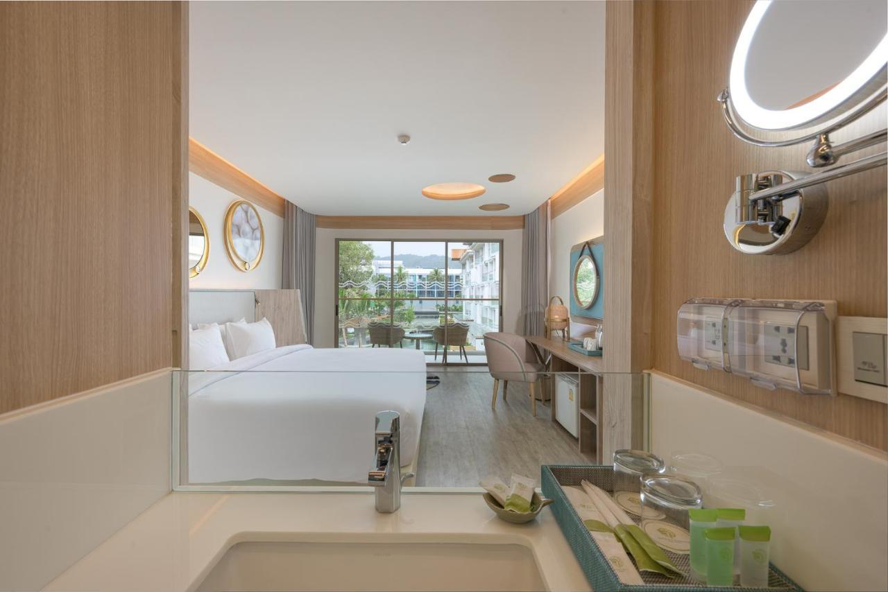 Premier Balcony