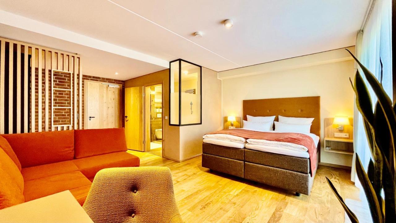Doppelzimmer mit Balkon