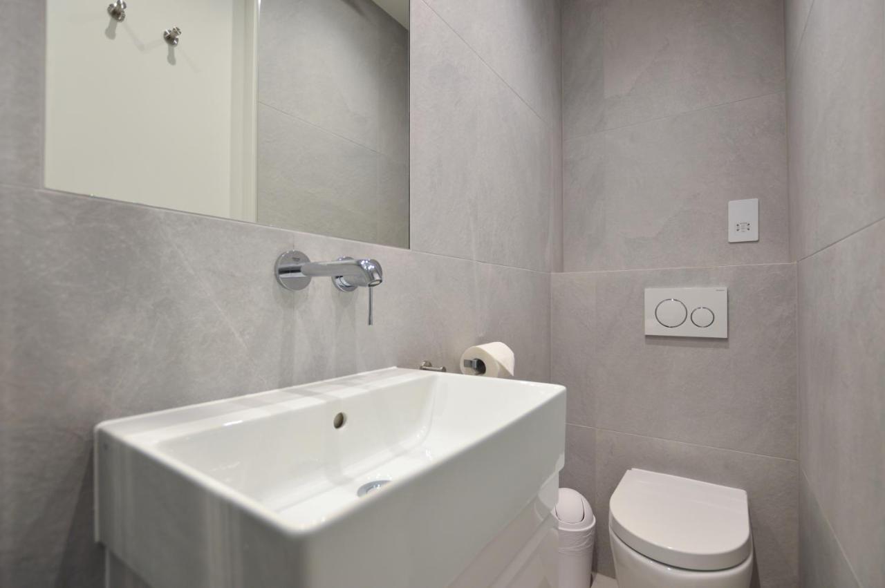 Apartamento Estudio en el semisótano