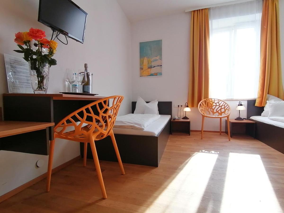 Zweibettzimmer