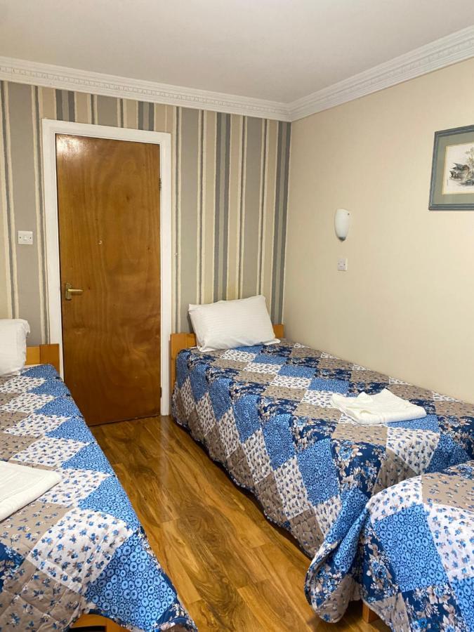 Habitación Triple Básica
