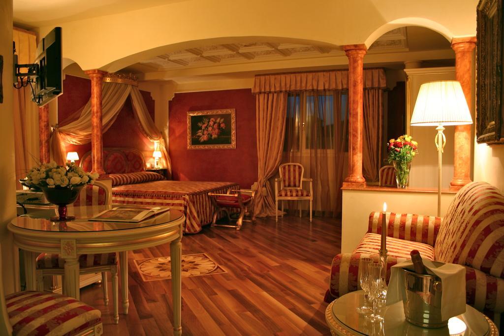 Vasari Suite (2 Adults),1710586314:JPEG