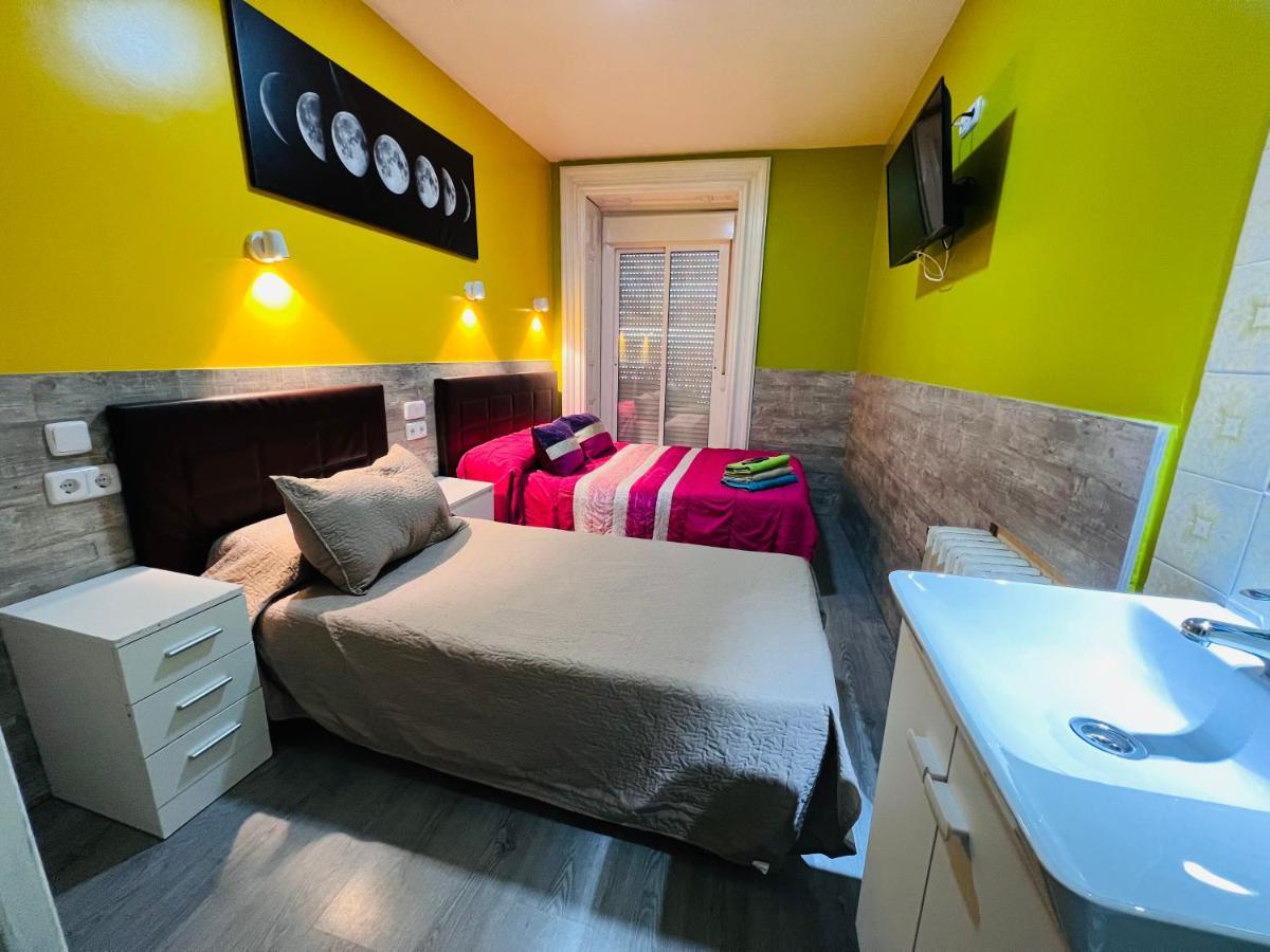 Dreibettzimmer mit Gemeinschaftsbad