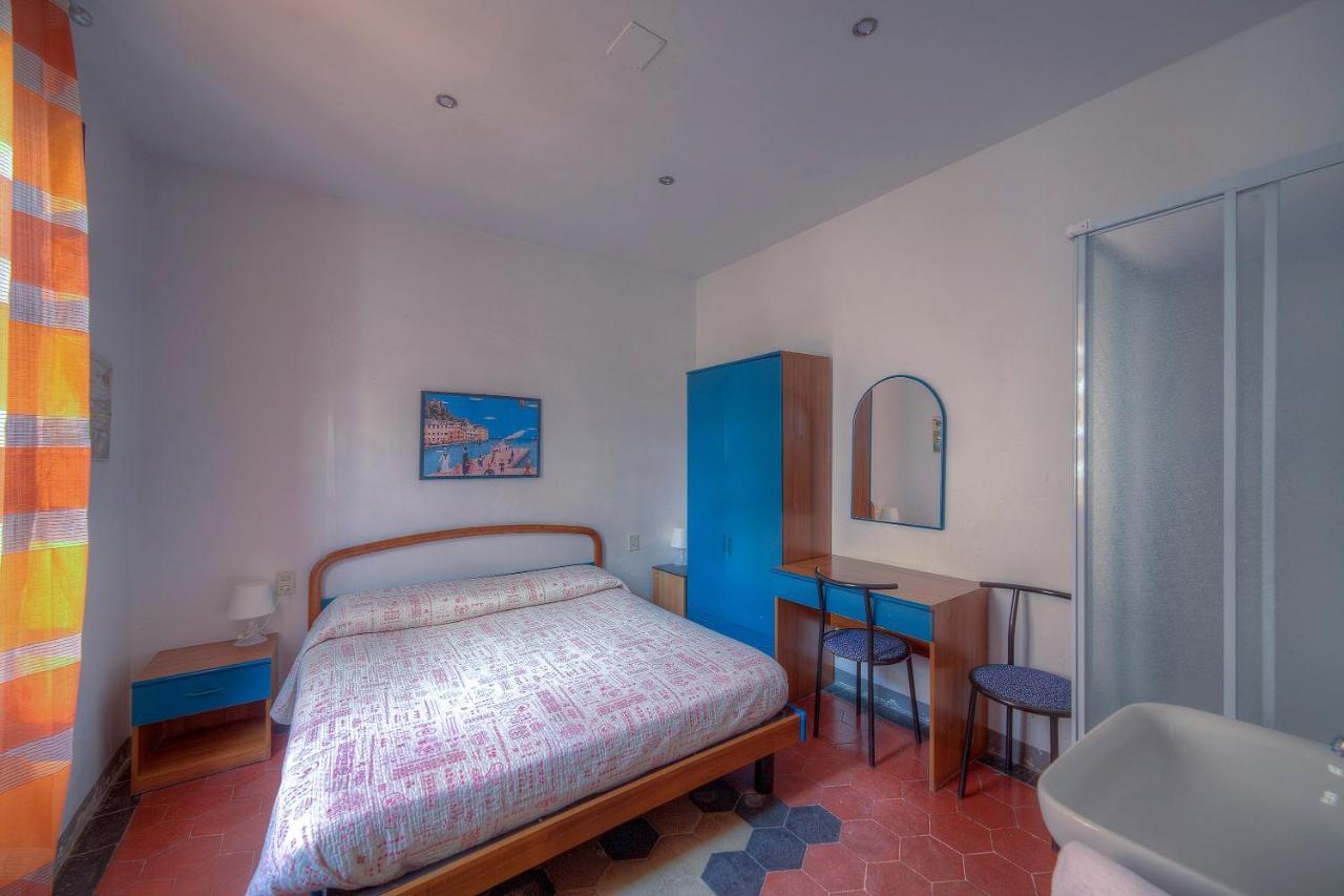 Double Room with Shared Toilet,1206371941:JPEG