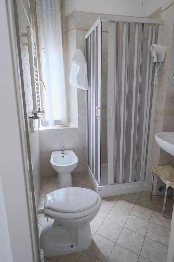 Single Room,1433183593:JPEG