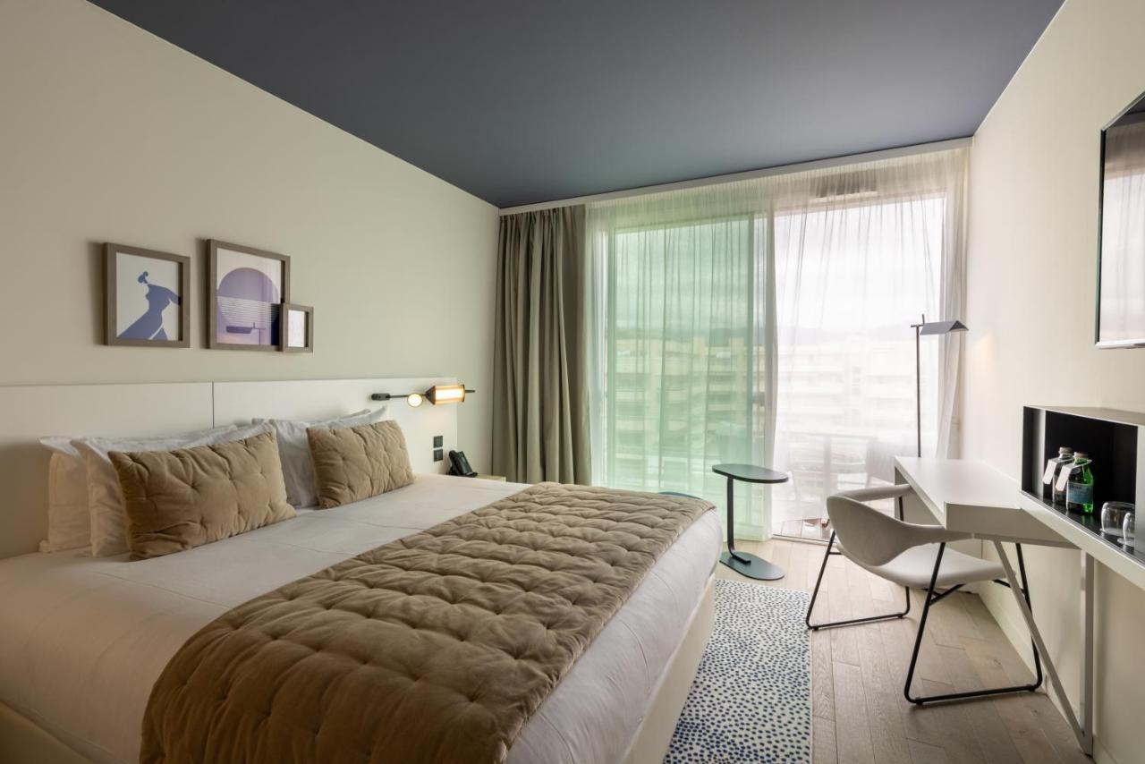 Standard King Room with Mountain and City View,1207176094:JPEG