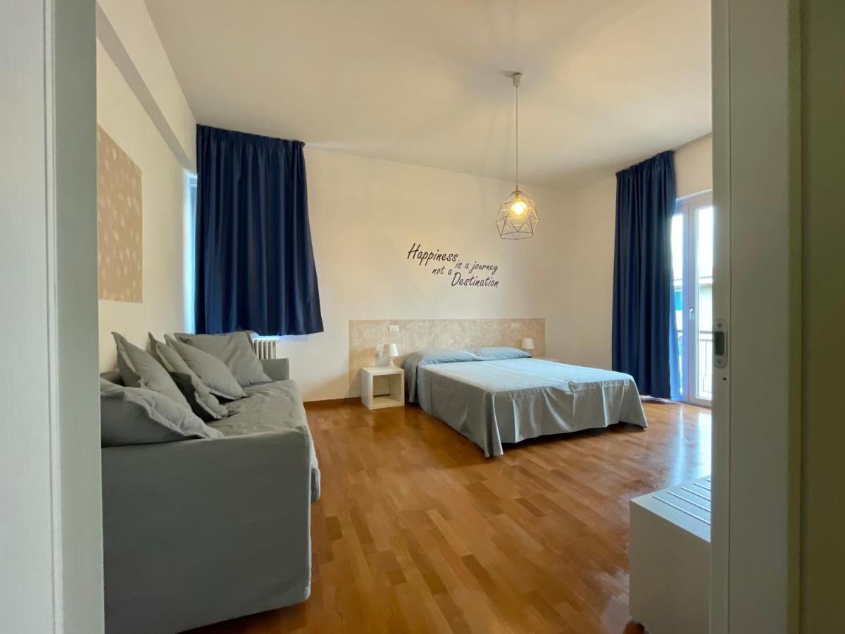Two-Bedroom Apartment,1207230205:JPEG