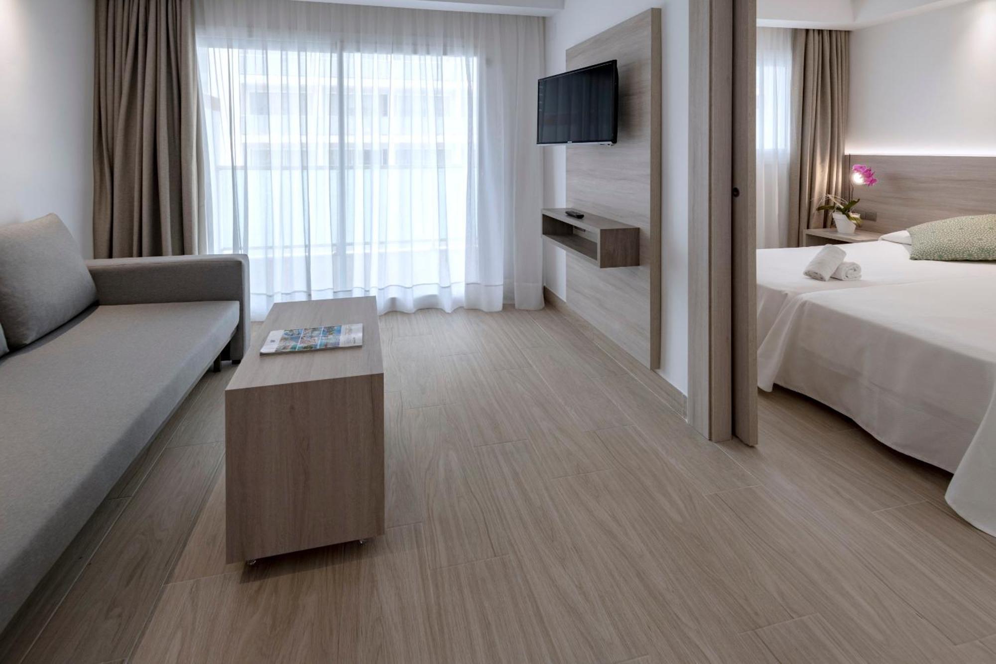 Suite Júnior (3 Adultos)