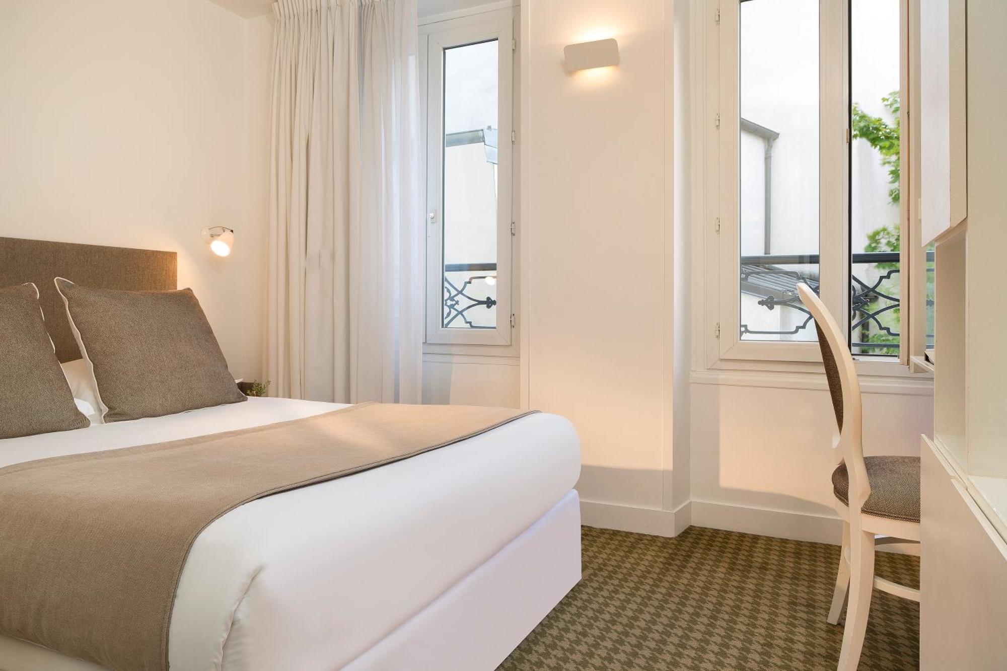 Adjacent Rooms,678238086:JPEG