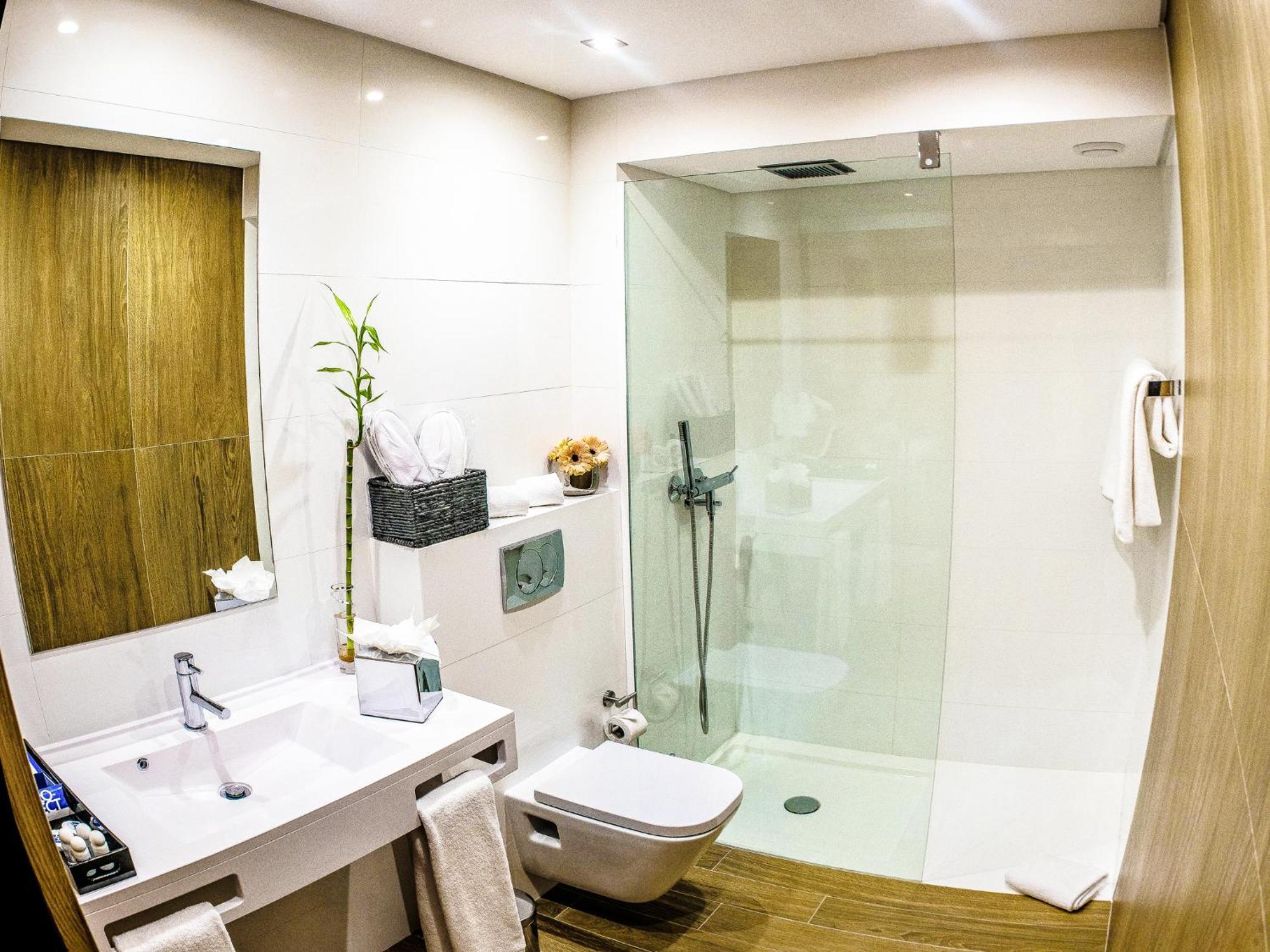 Quarto Deluxe com 2 Camas Individuais - Não Fumador