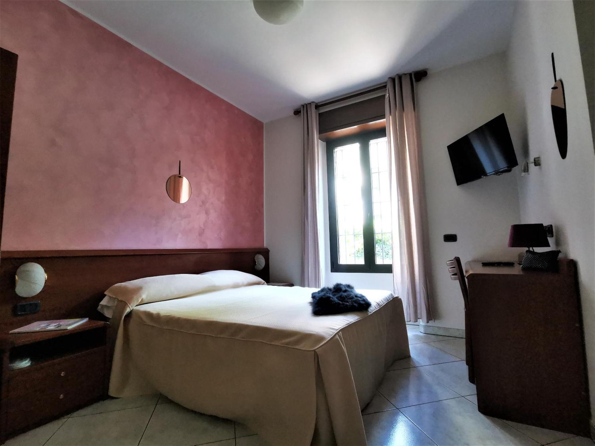 Double Room,769276798:JPEG