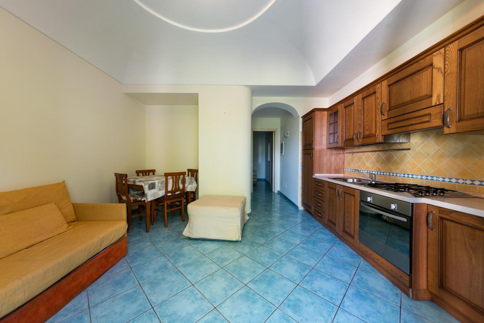 Superior Apartment,1209596056:JPEG
