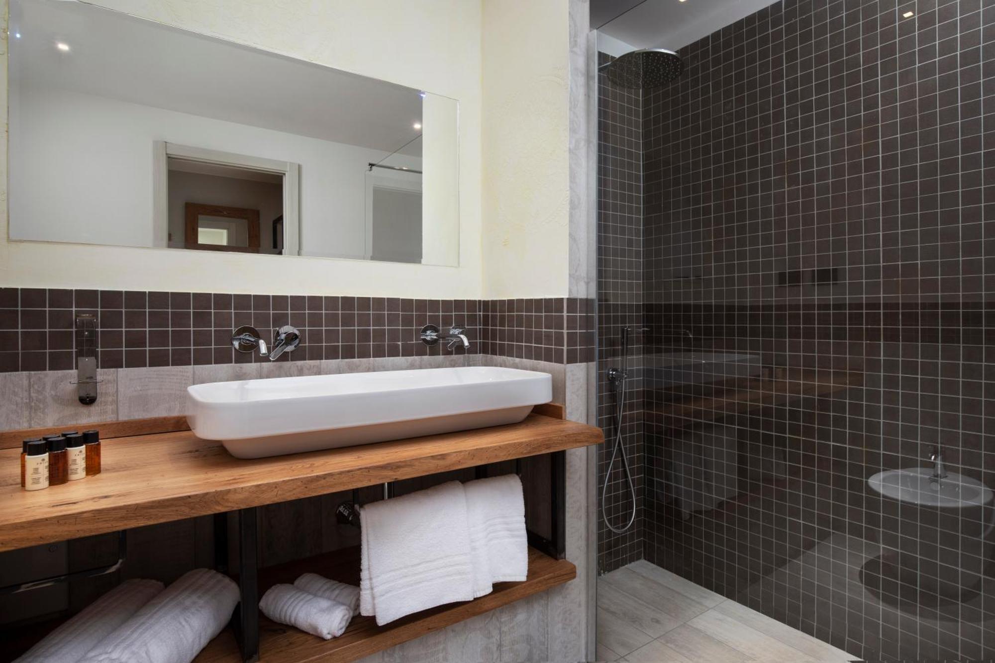 Suite mit Poolblick