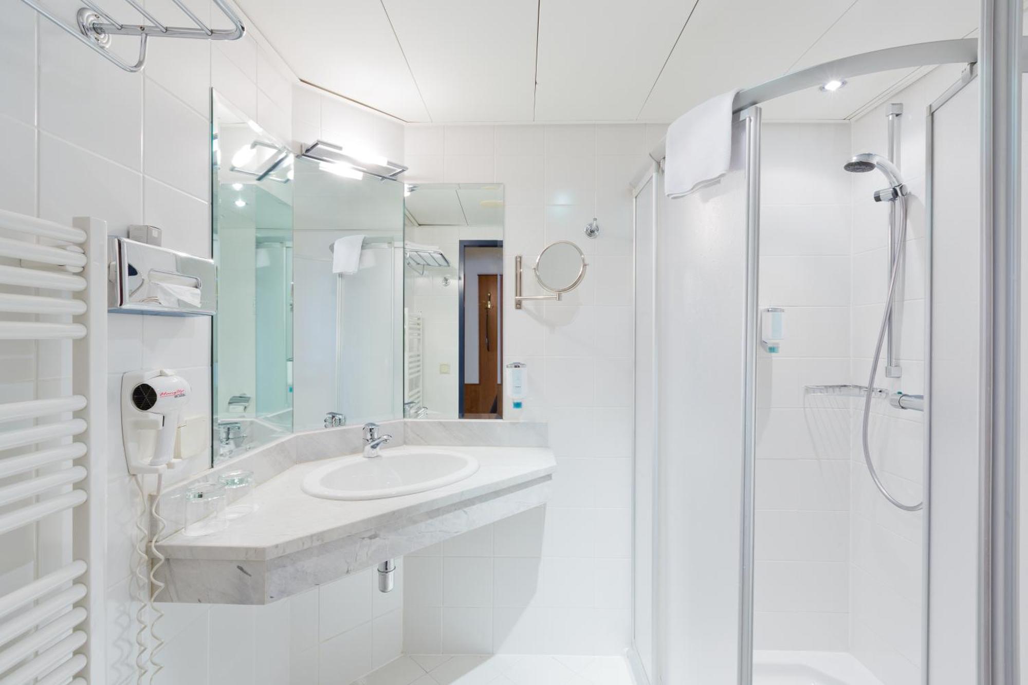 Comfort Single Room,1559640865:JPEG