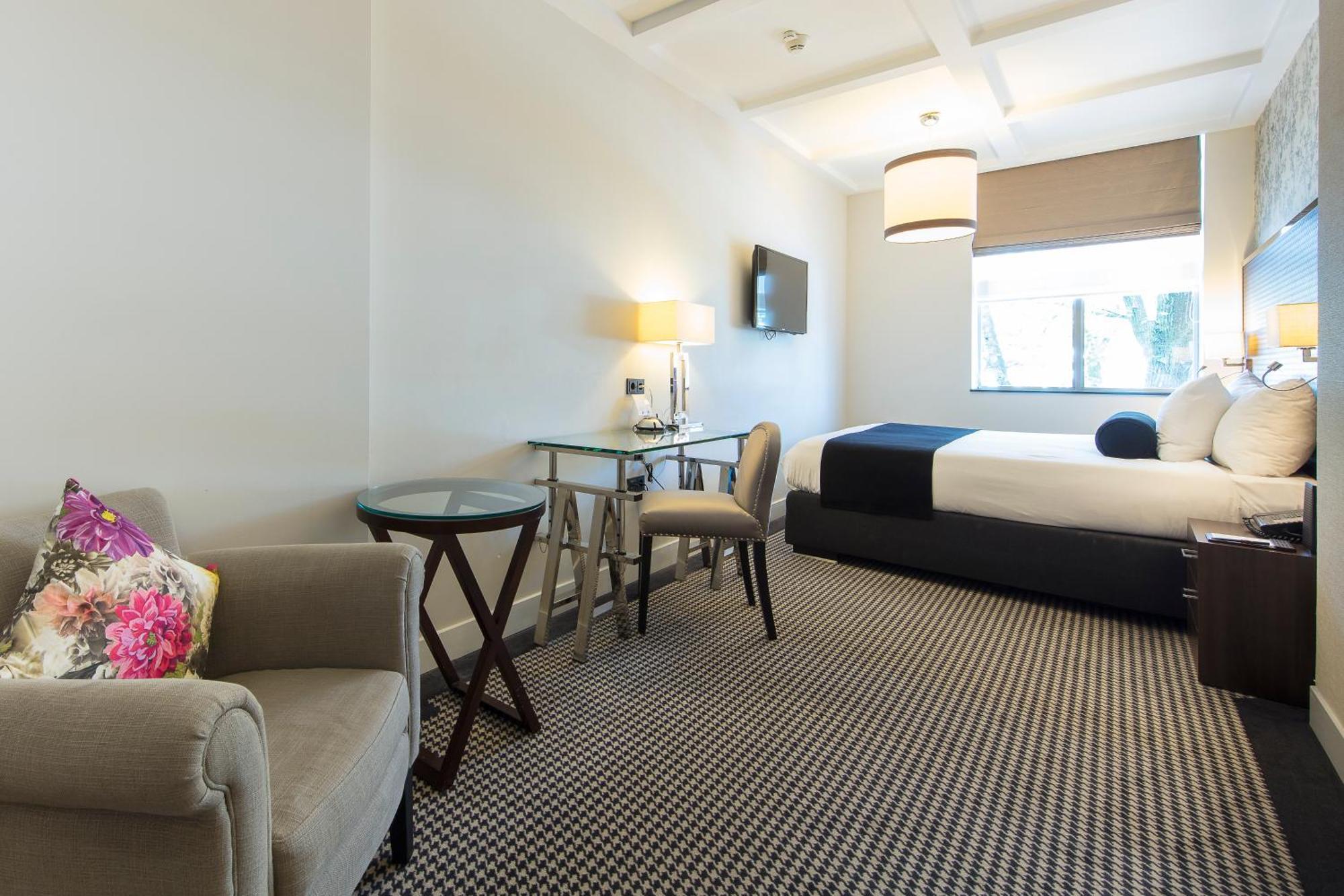 Deluxe Double Room with City View,1434151693:JPEG