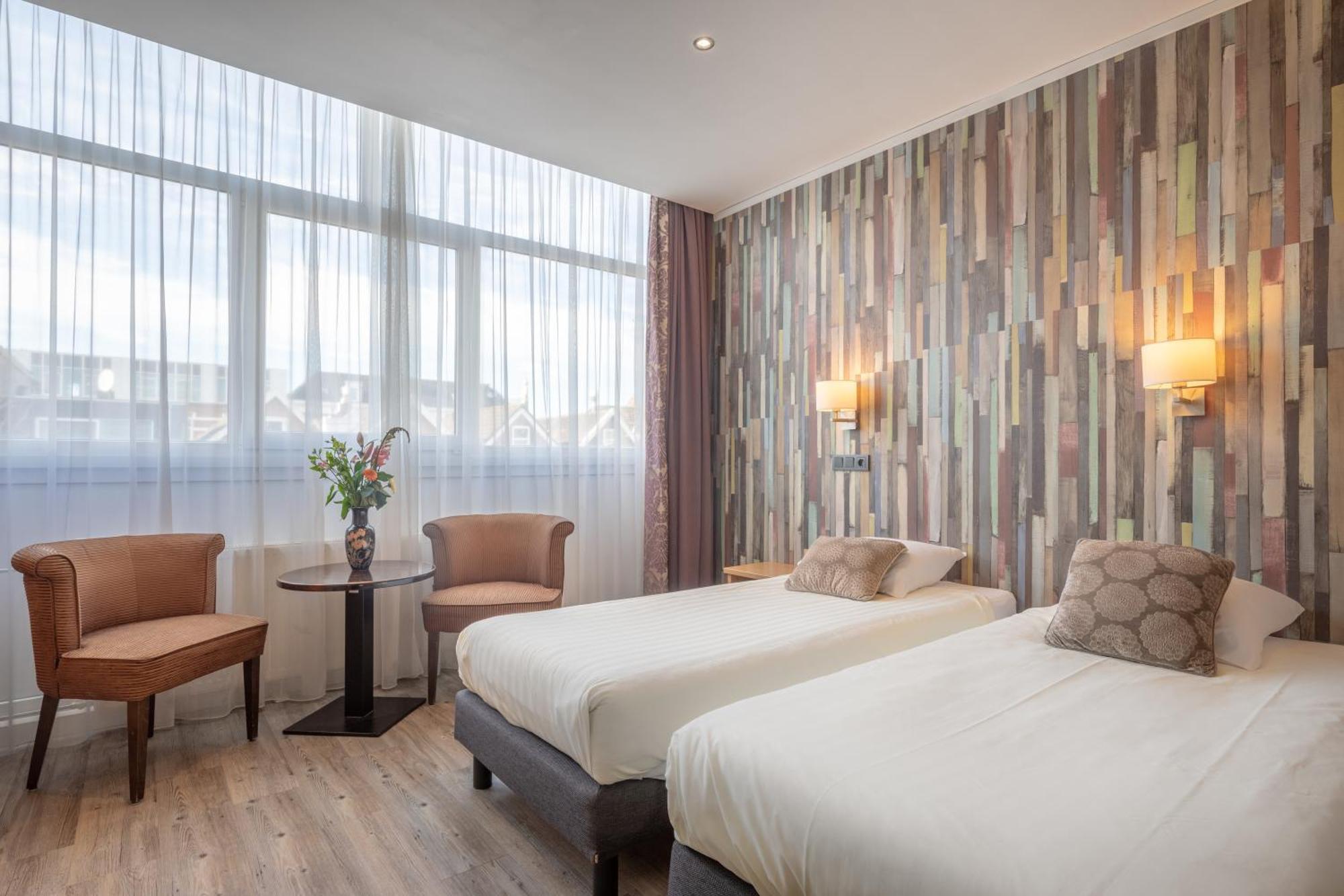 Standard Quadruple Room,1210202935:JPEG