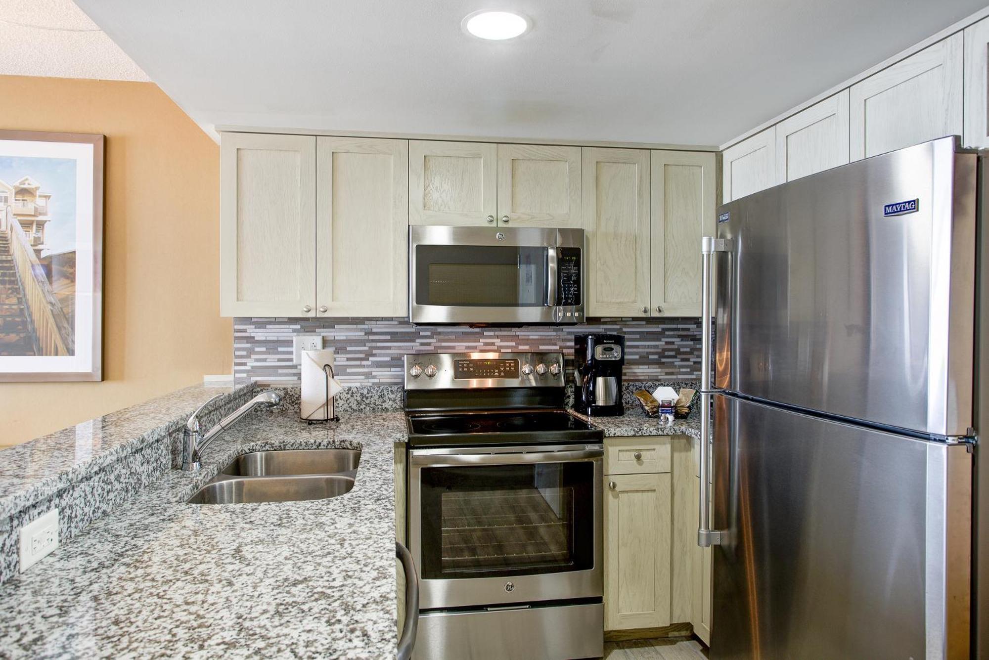 1 Bedroom Suite Ocean View