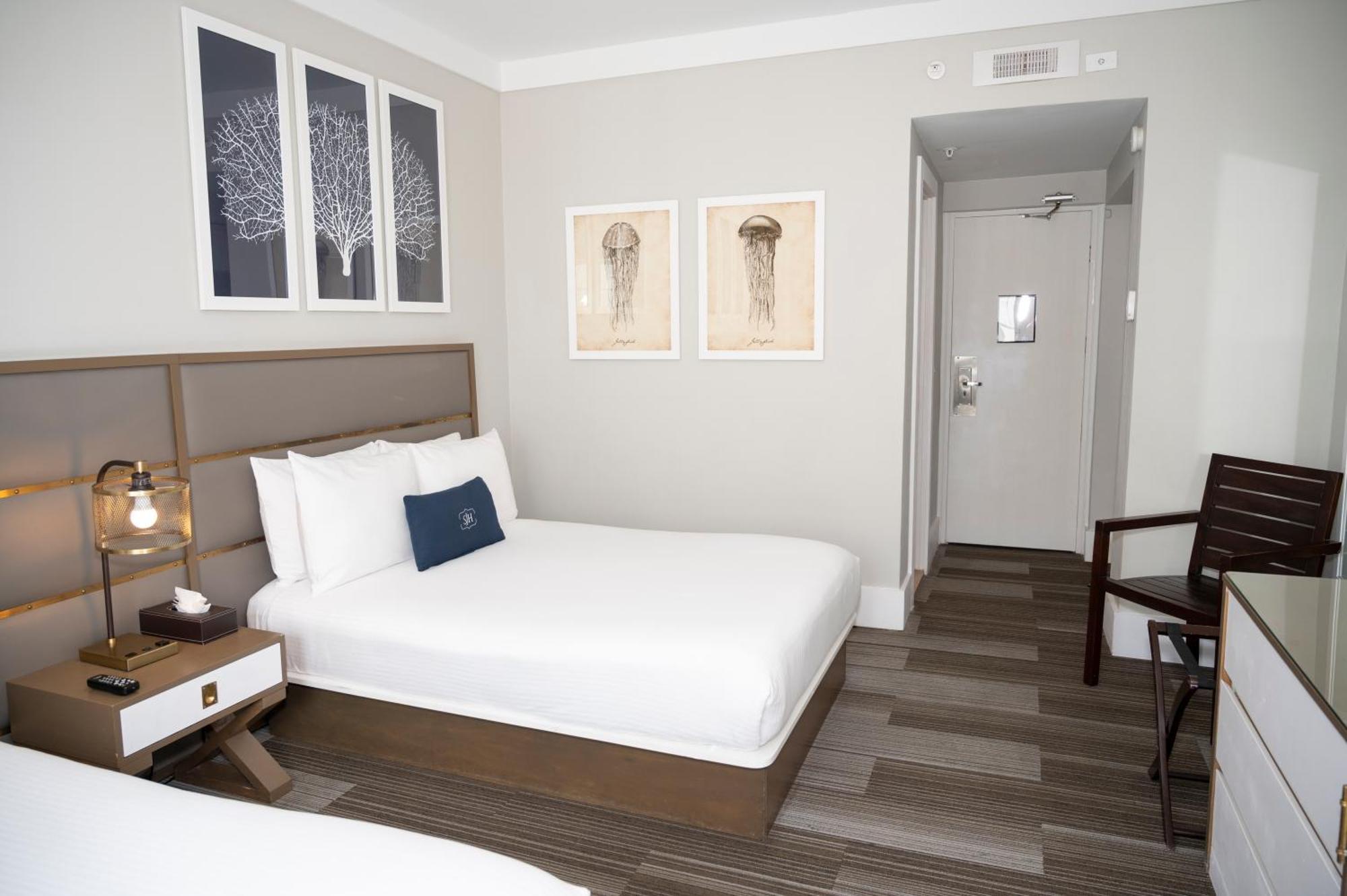 Superior King Room,1211264227:JPEG