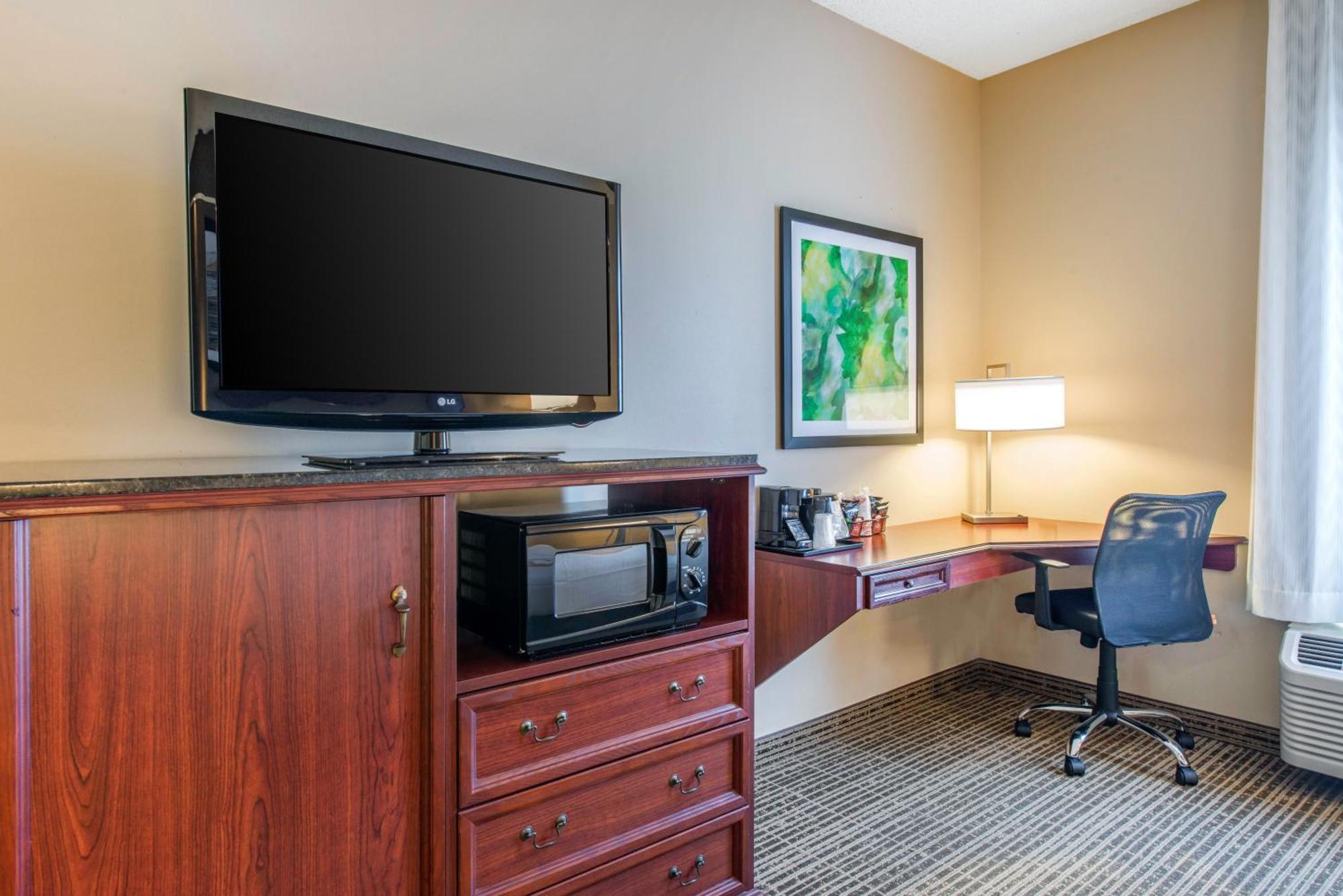 Double Room with Two Double Beds - Non-Smoking