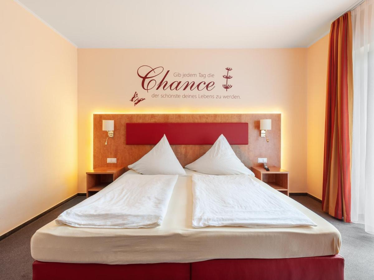 Standard Doppelzimmer mit Balkon