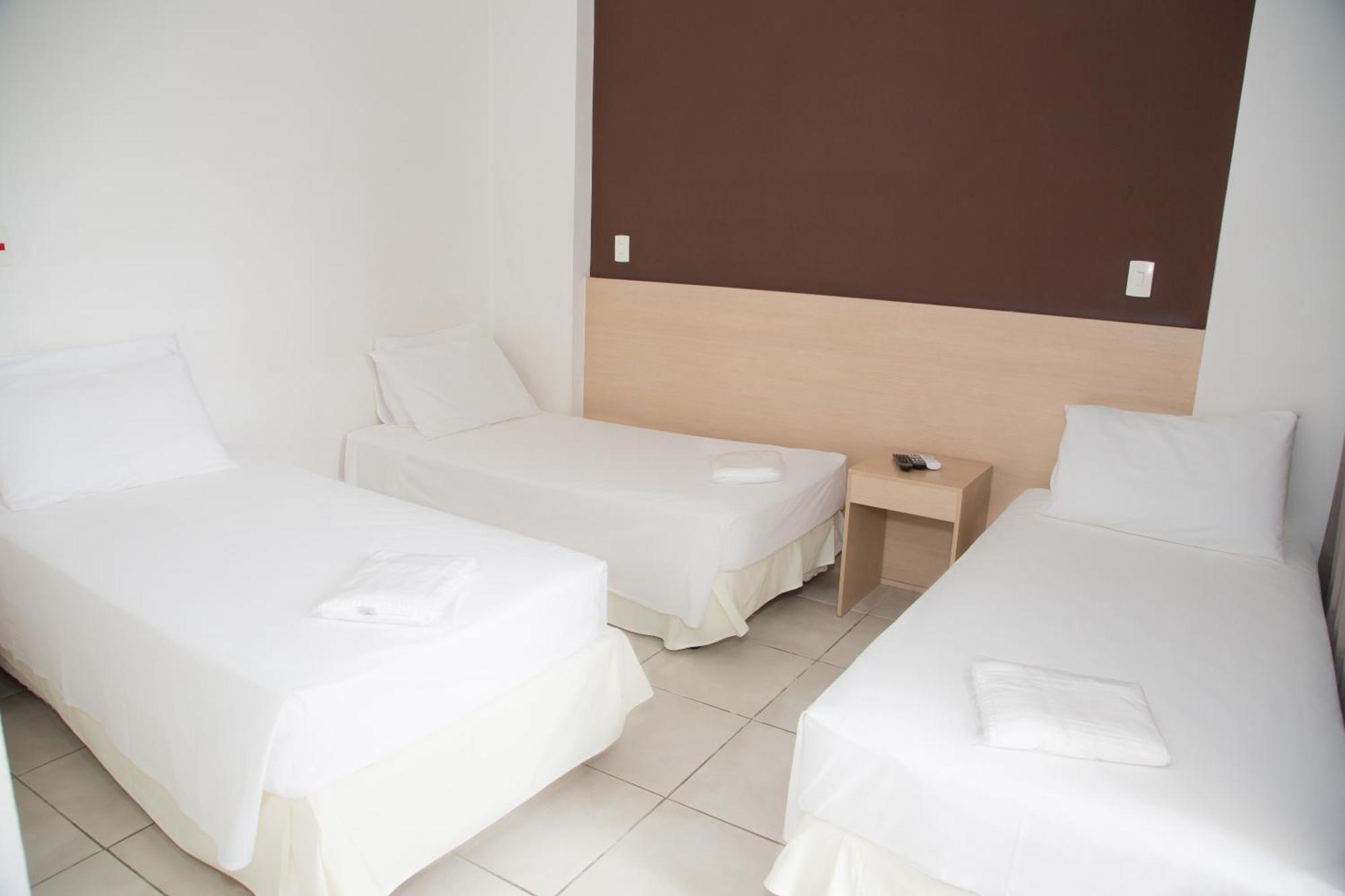 Quarto Triplo Econômico