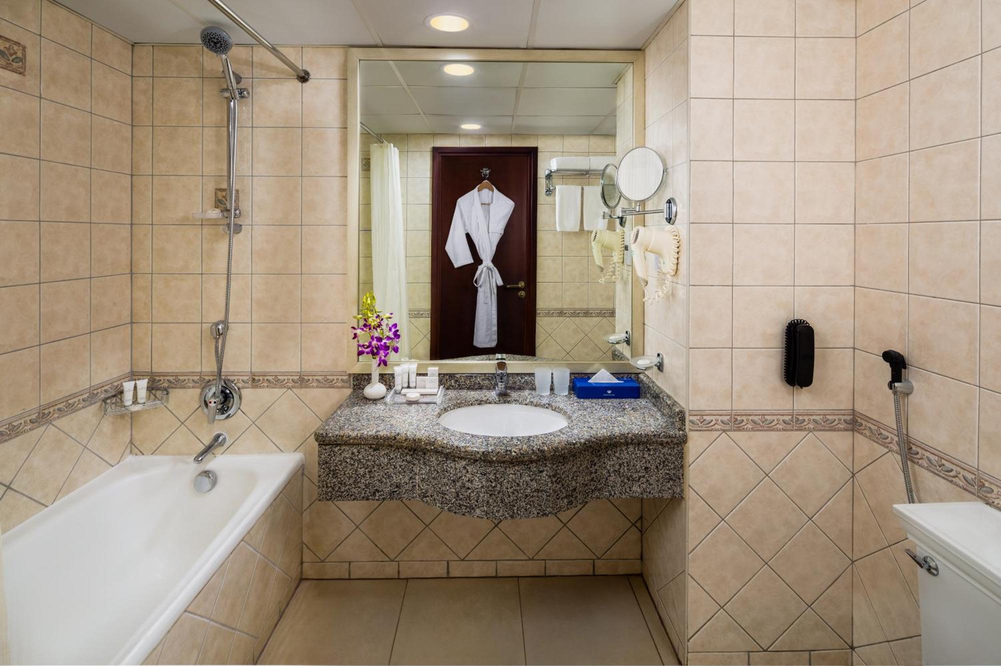 One-Bedroom Apartment - Guaranteed Early 10am Check-In and Late 5pm Check-Out & 20% off on Food, Beverages and Laundry,1212291601:JPEG