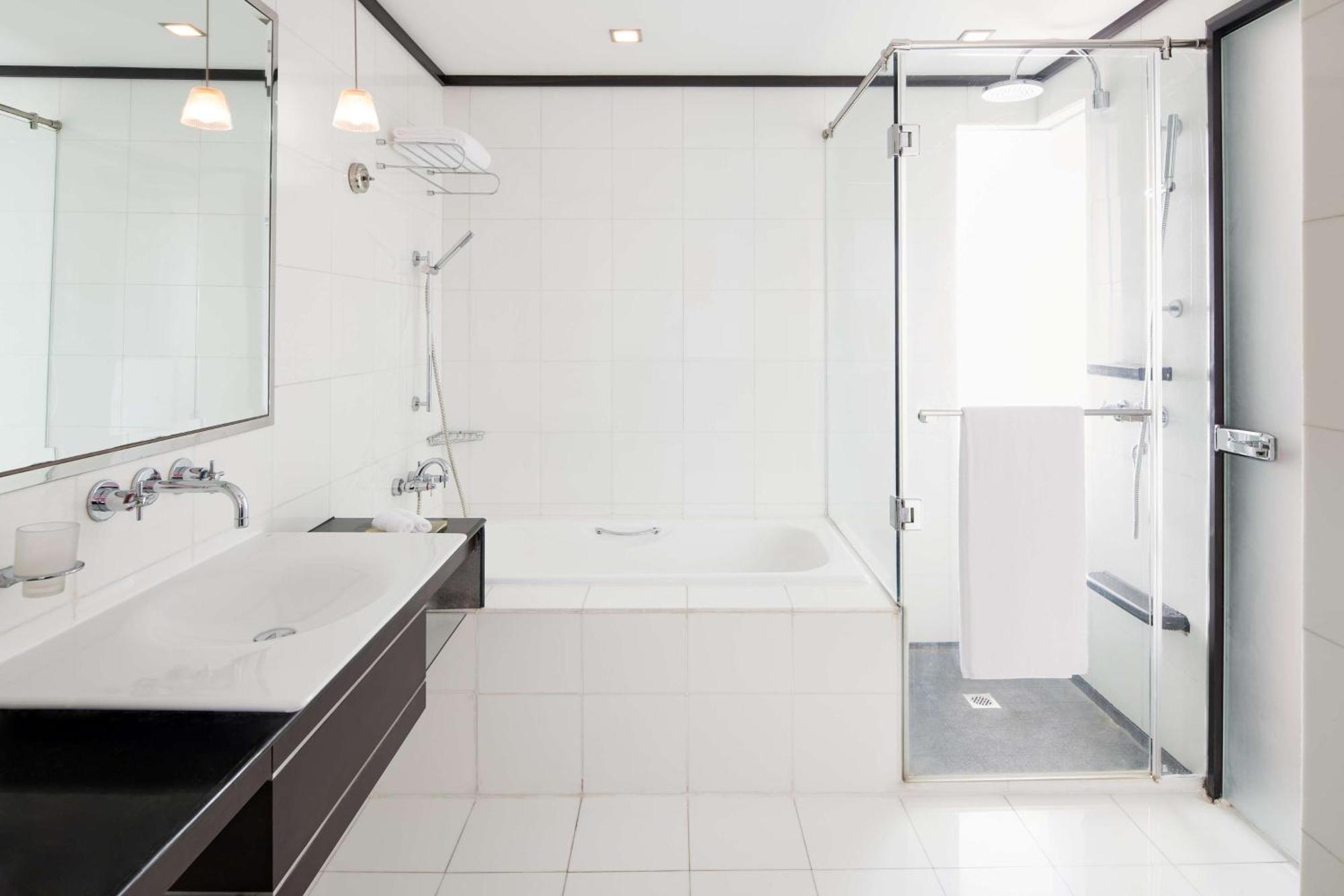 Chambre Exécutive avec Balcon et Accès au Salon
