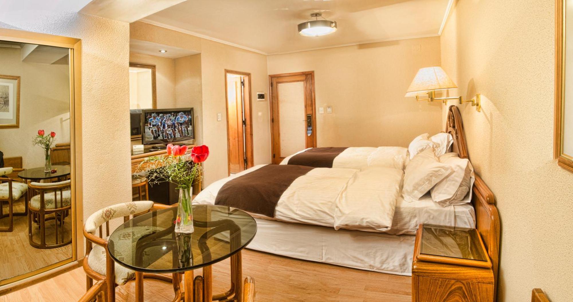 Superior Room,1277258950:JPEG