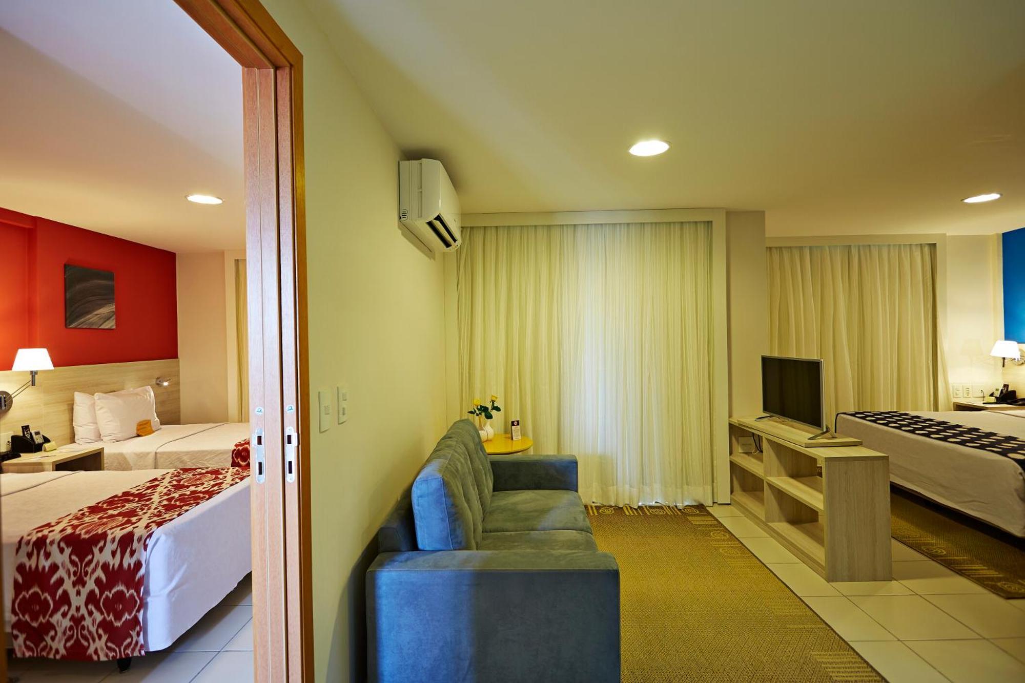 Family Room,1278077791:JPEG