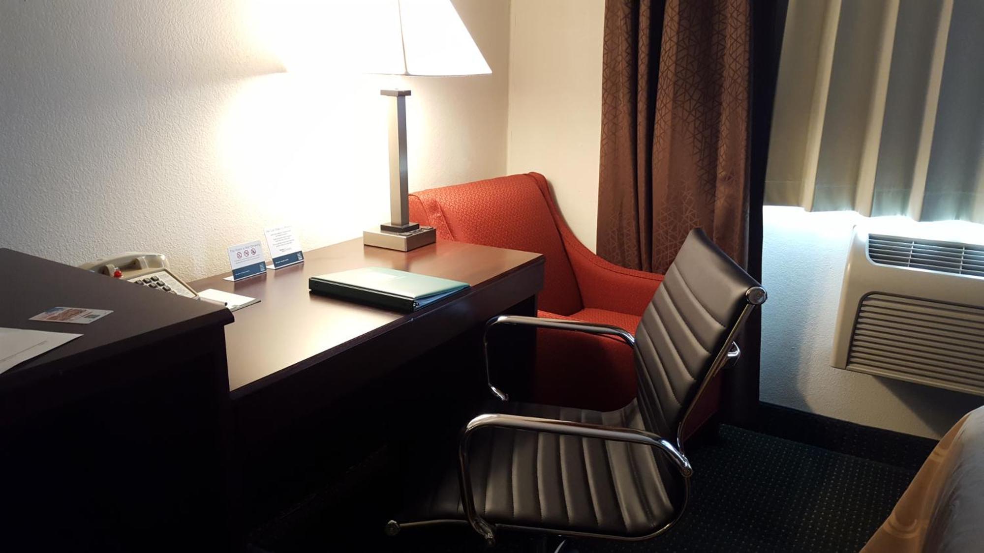 King Room - Non-Smoking