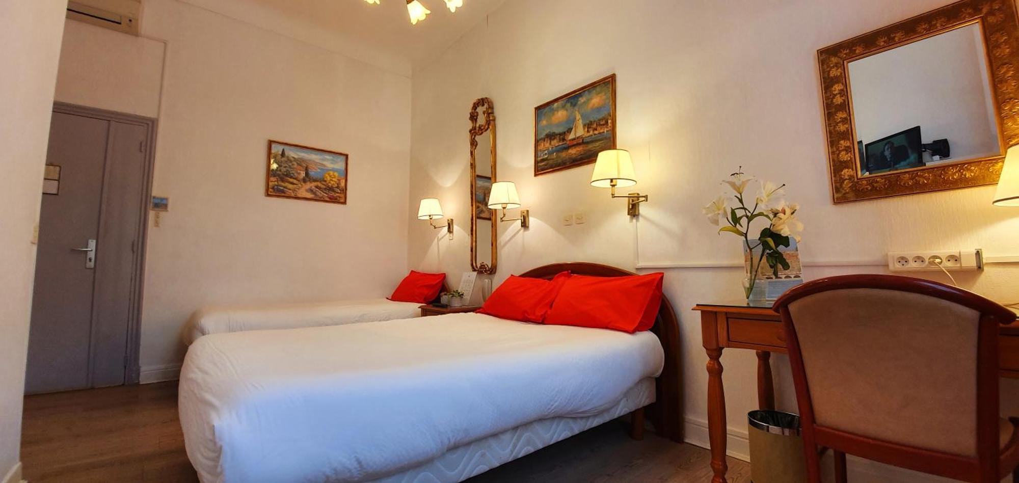 Chambre Triple avec Baignoire