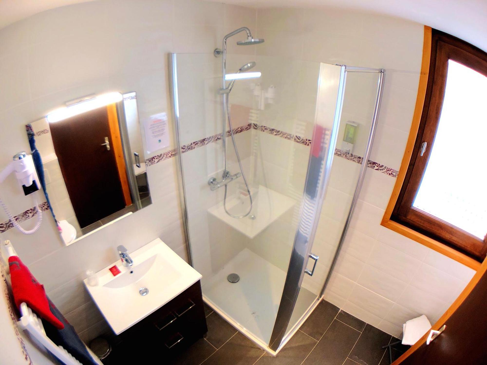 Single Room,1215115606:JPEG