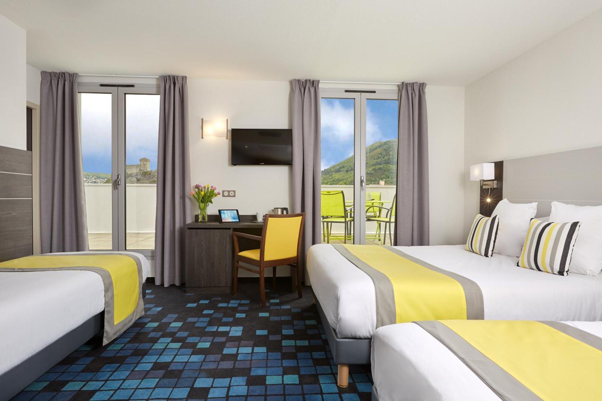 Classic Quadruple Room,1215202537:JPEG
