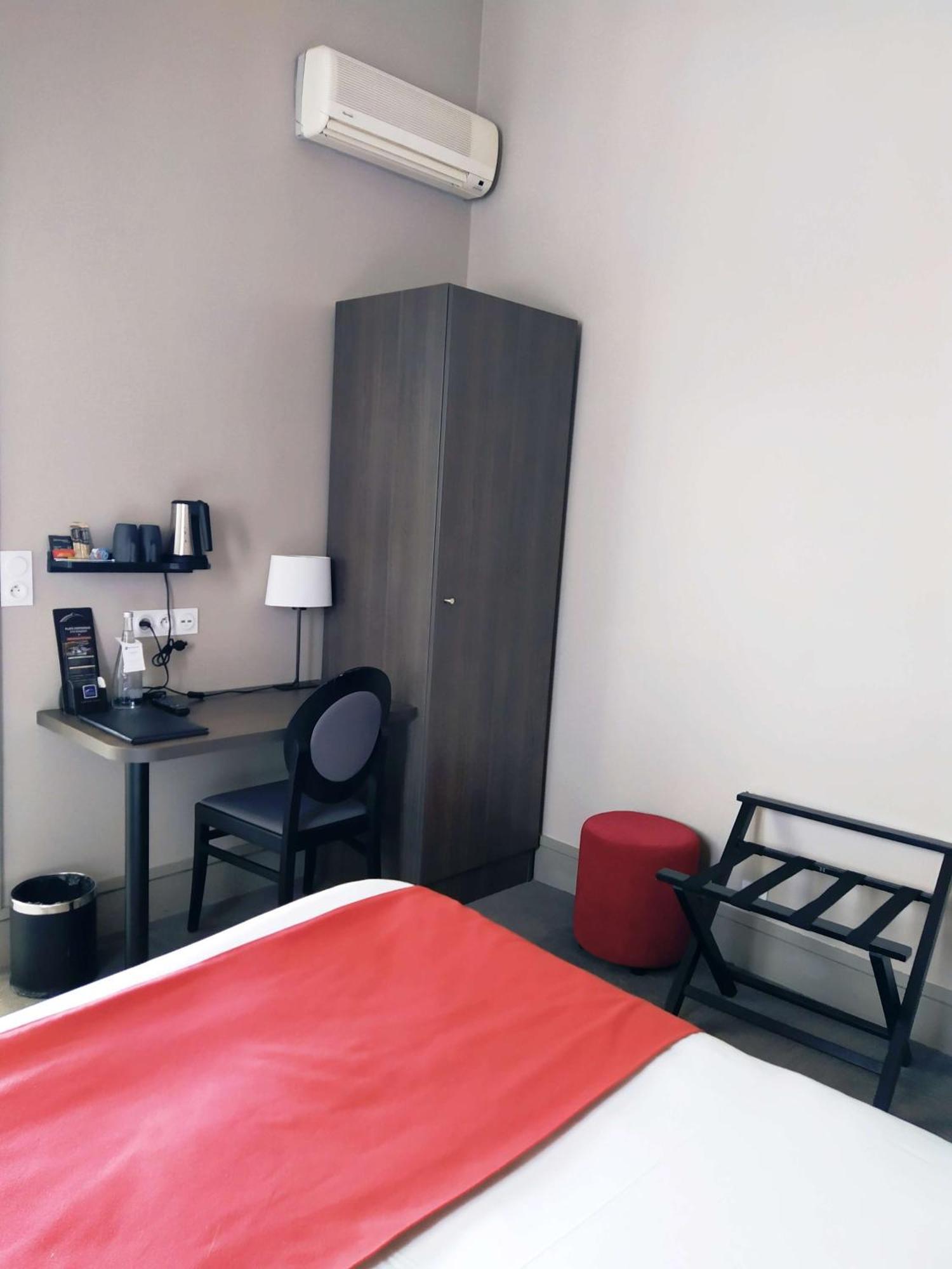Standard Double Room Non-Smoking,1279195363:JPEG