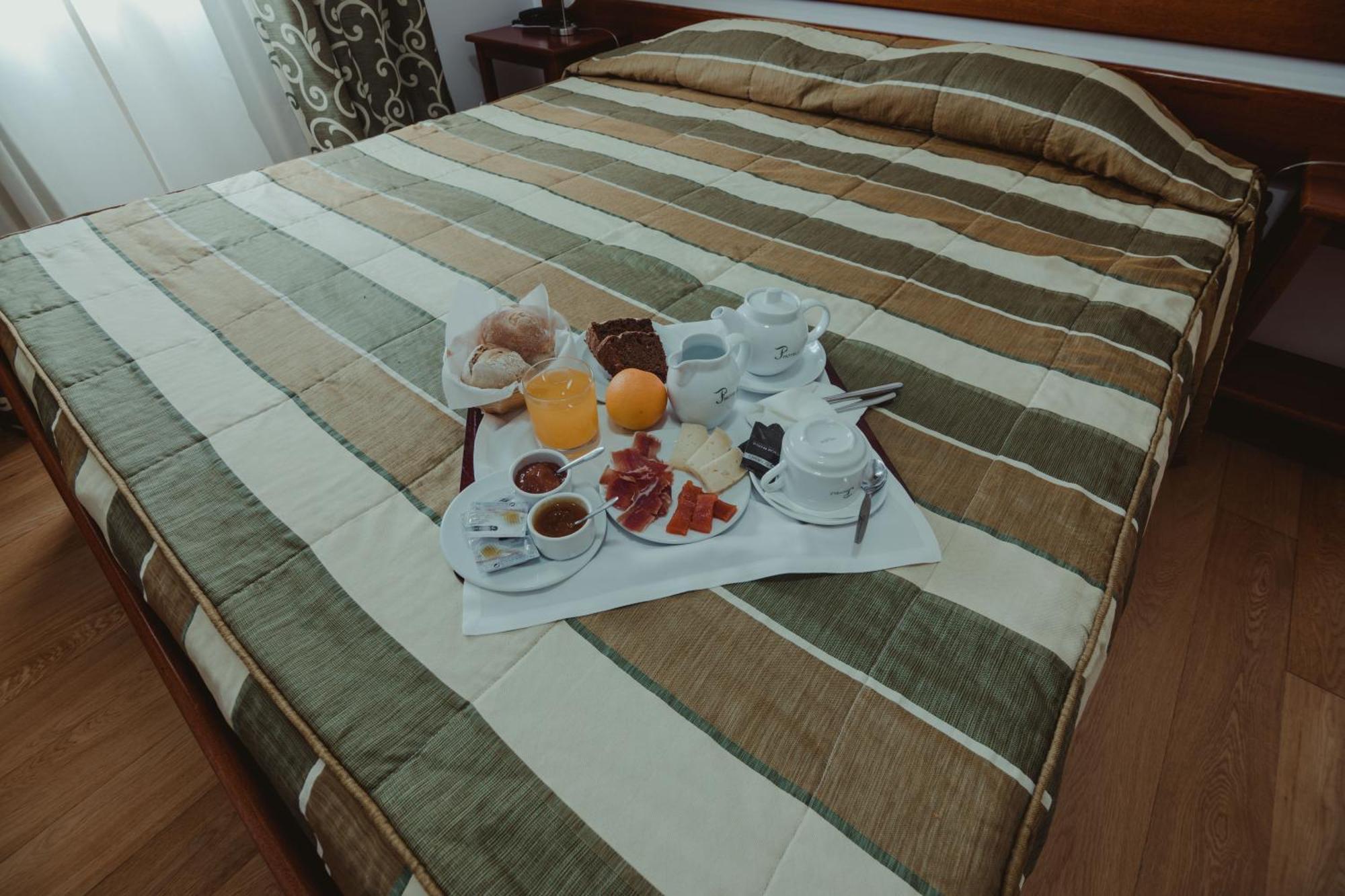 Double Room,1215955174:JPEG